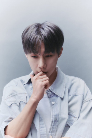 Kim Sung-kyu portrait