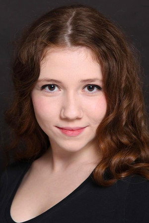Ece Yüksel portrait