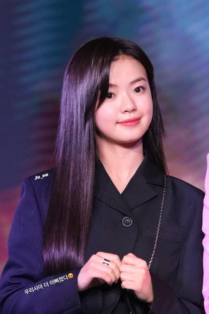 Kim Si-a portrait