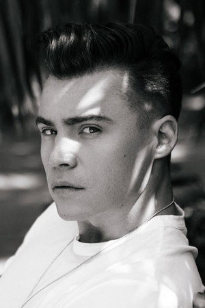 Shawn Hook portrait