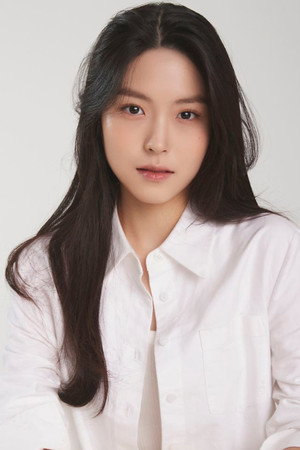 Hwang Ji-ah portrait
