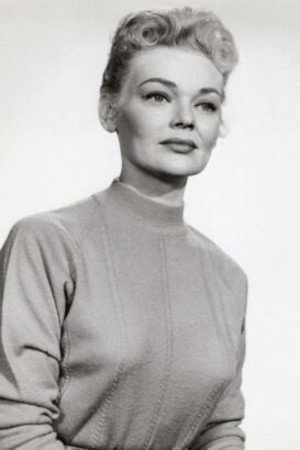 Lyn Thomas portrait
