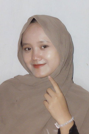 Lina Ramdani portrait