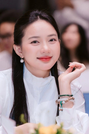 Phan Nhu Thao portrait