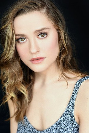 Stephanie Van Dyck portrait