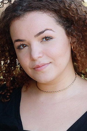 Camila Brandão portrait