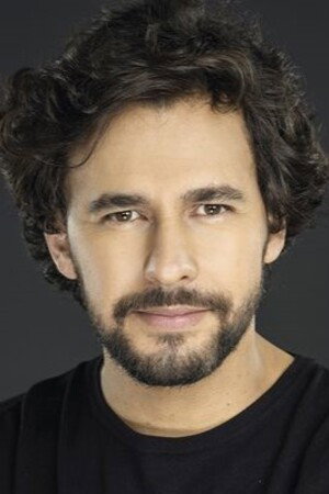 Iván López portrait
