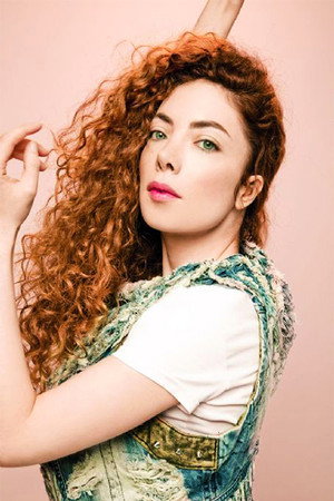 Akasya Asıltürkmen portrait