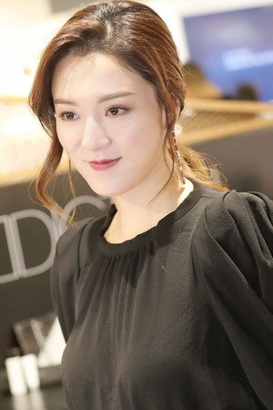 Venus Wong Man-Yik portrait