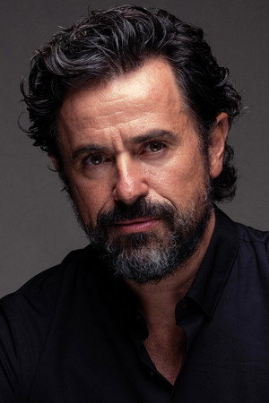 Toni Pons Vera portrait