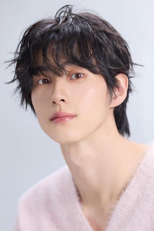 Kim Ho-young portrait
