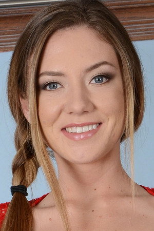 Alison Faye portrait