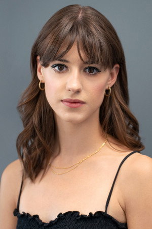 Daisy Edgar-Jones portrait
