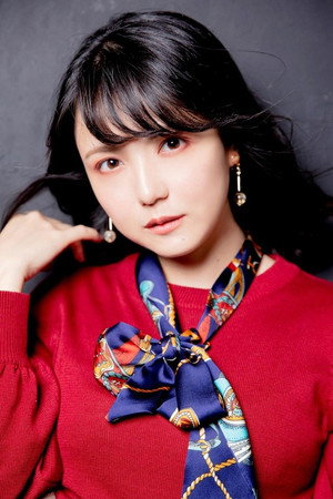Shiori Mikami portrait
