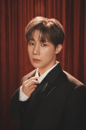 Kim Sung-kyu portrait
