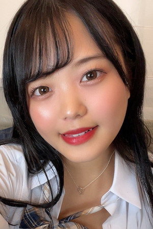 Maina Miura portrait