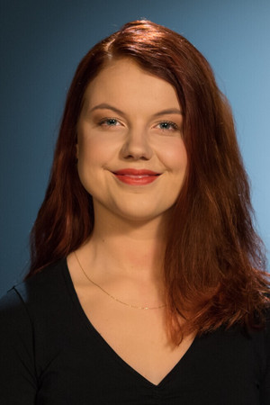 Laura Niils portrait