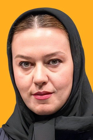 Giti Ghasemi portrait