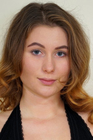 Scarlett Queen portrait