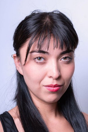 Zua Grecía portrait