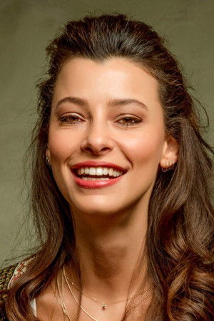 Müjde Uzman portrait