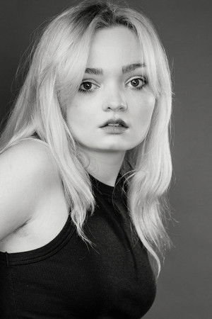 Natalie Grace portrait