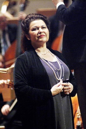 Helen Donath portrait