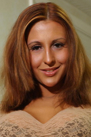 Leanella portrait