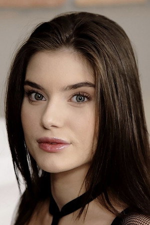 Stefany Kyler portrait