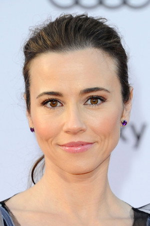 Linda Cardellini portrait