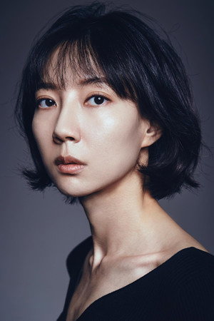 Joo Ye-rin portrait