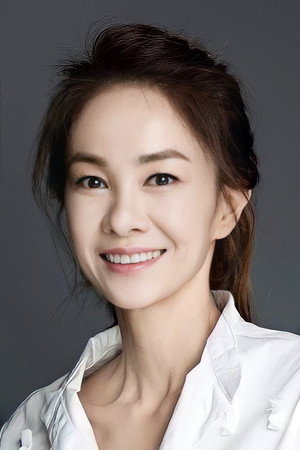 Jang Yoon-jung portrait