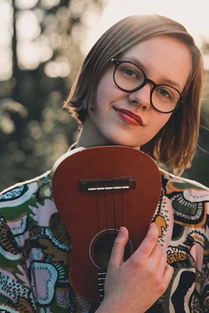 Elsi Sloan portrait