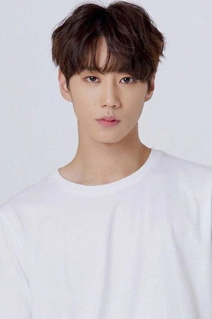 Lee Jun-young portrait