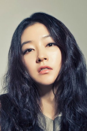 Park Jin-hee portrait