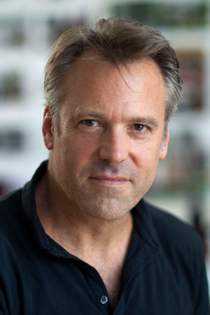 Wally Pfister portrait