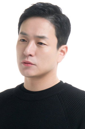 Lee Byeong-heon portrait