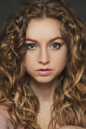 Thea Bell Schok portrait