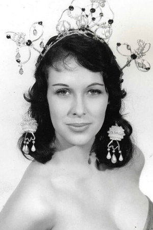 Marie Devereux portrait