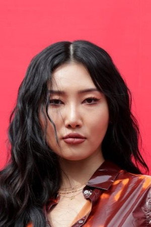 Hwasa portrait