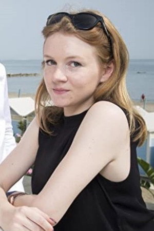 Lena Suijkerbuijk portrait