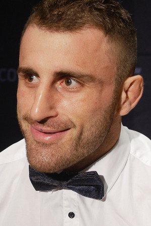 Alexander Volkanovski portrait