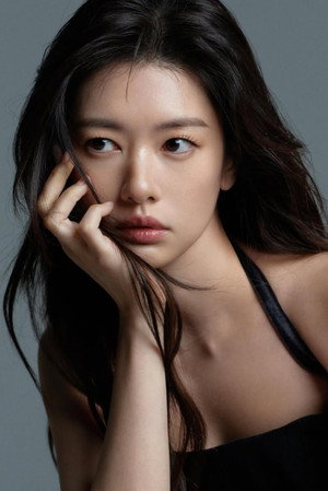 Jung So-min portrait