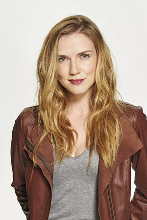Sara Canning portrait