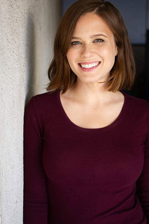 Leah Henoch portrait