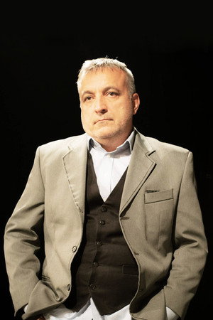 Robert Yanakiev portrait