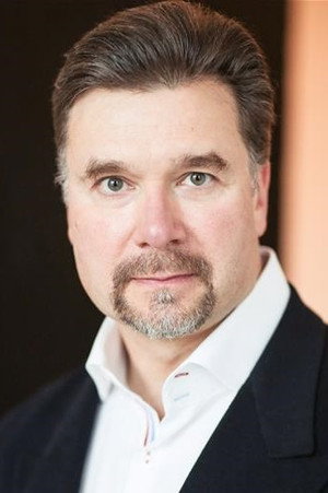 Nicholas Colicos portrait