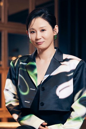 Kim Sun-young portrait