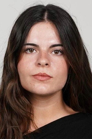 Laura Peris portrait