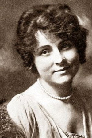 Stella LeSaint portrait
